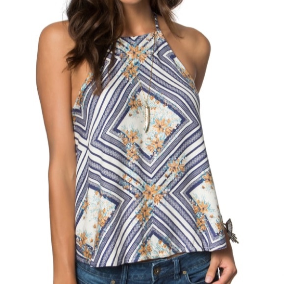 Like new oneill tank top 🌸 - Picture 1 of 5